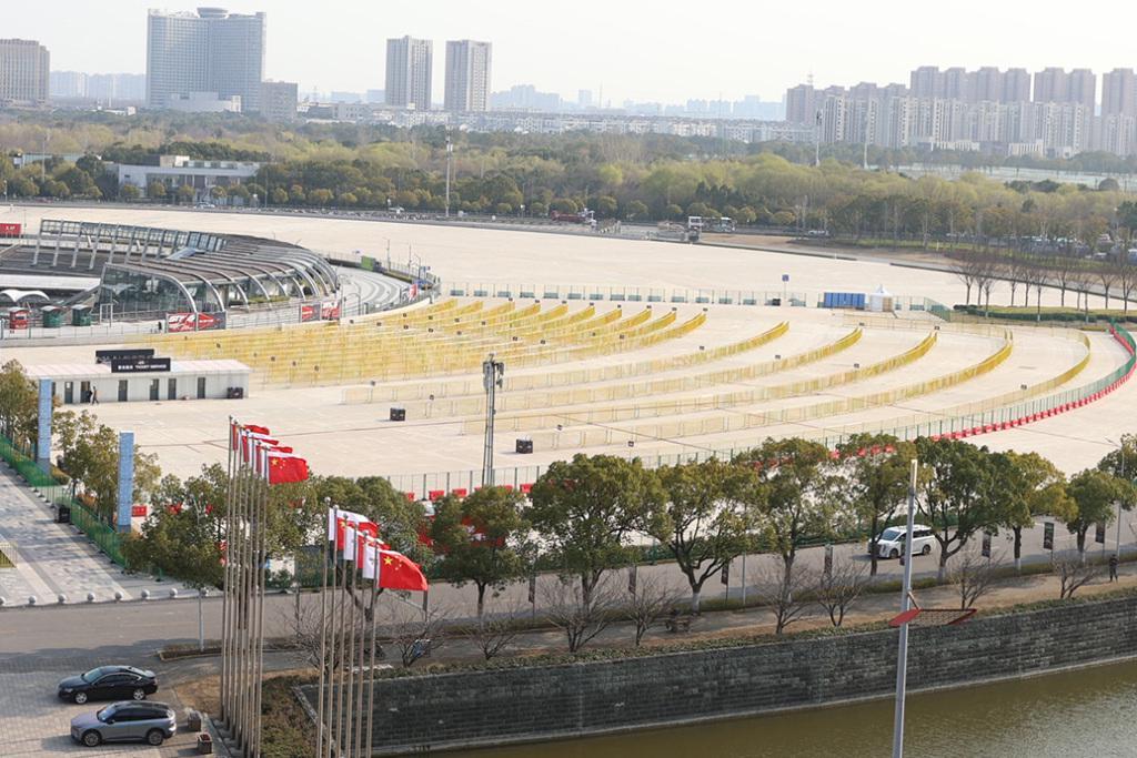 乐鱼体育娱乐-F1中国大奖赛预计有23万人次现场观赛，警方：视人流量开展波次放行