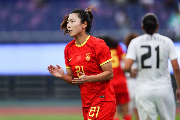 乐鱼体育娱乐-直播吧：女足国脚古雅沙退役，中俄热身赛足协将为其举办退役仪式